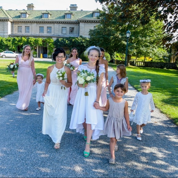 Meet your Posher, Amanda - Picture 6 of 6